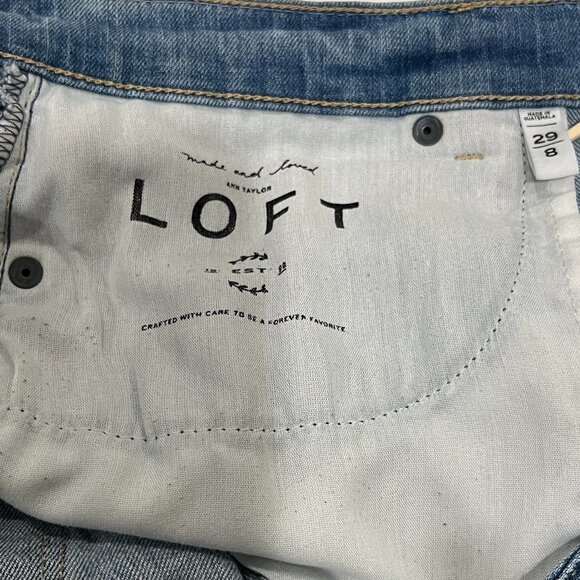 LOFT Women's Relaxed Patch Style Roll Hem Denim Shorts, Medium Wash, 29/8 - Picture 3 of 6